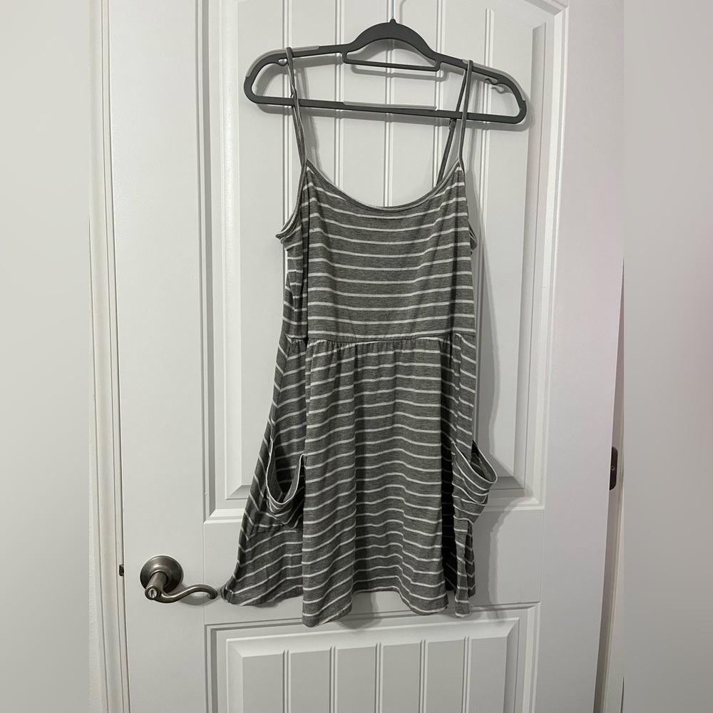 Route 66 XL White and grey dress with pockets size